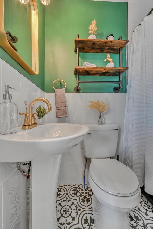 Apartment 'scenic Escapes' Romantic Pine Grove Getaway! *